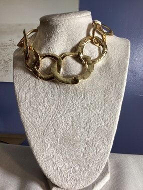 Chunky Hammered Gold-tone Collar Necklace